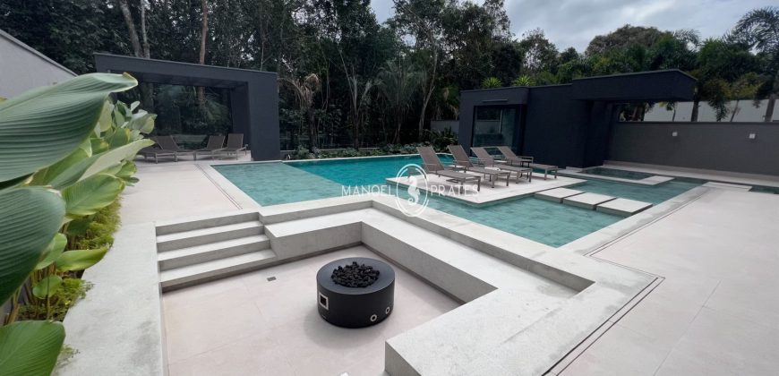 CASA À VENDA NA RIVIERA DE SÃO LOURENÇO
